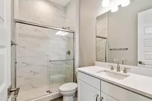 24509 N 24th Way, Phoenix, AZ 85024 - Photo 9