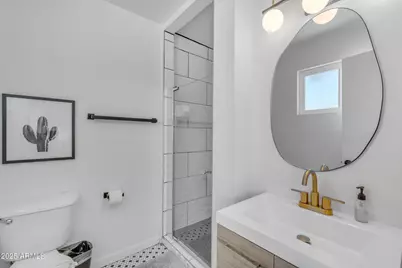 6943 E Granada Road, Scottsdale, AZ 85257 - Photo 9