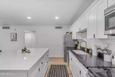 6943 E Granada Road, Scottsdale, AZ 85257 - Photo 7