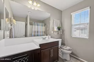 921 S Swallow Ln, Gilbert, AZ 85296 - Photo 25