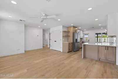 8702 E Monte Vista Road, Scottsdale, AZ 85257 - Photo 7