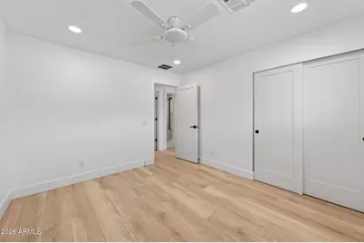 8702 E Monte Vista Road, Scottsdale, AZ 85257 - Photo 15