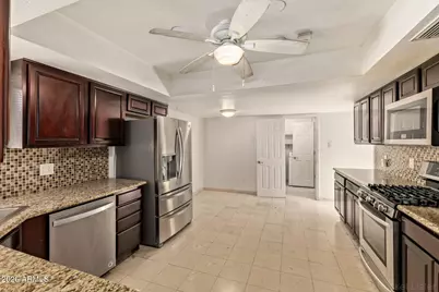 8625 E Osborn Road, Scottsdale, AZ 85251 - Photo 17