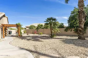 10729 E Coopers Hawk Dr, Sun Lakes, AZ 85248 - Photo 33
