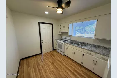 860 E 13th Street #Apt 2, Douglas, AZ 85607 - Photo 3