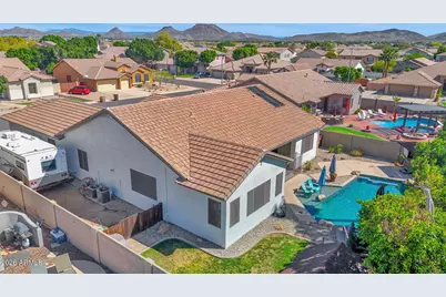 7965 W Robin Lane, Peoria, AZ 85383 - Photo 5