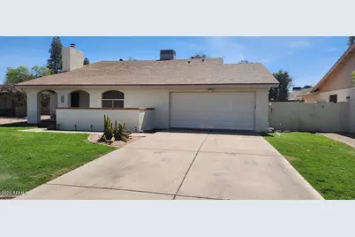 1315 W Irisado Circle #NICE!, Mesa, AZ 85202 - Photo 1