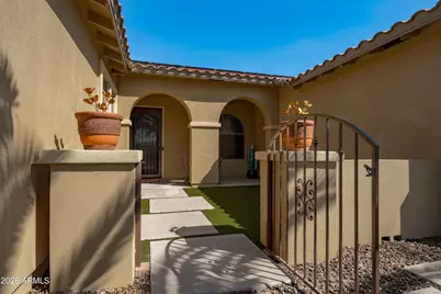 19210 W Oregon Avenue, Litchfield Park, AZ 85340 - Photo 21