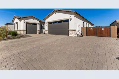 8319 N 186th Avenue, Waddell, AZ 85355 - Photo 3