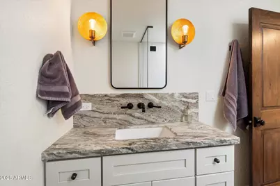 9249 N 40th Street, Phoenix, AZ 85028 - Photo 19