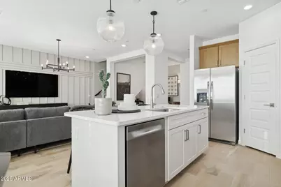 11874 W Burnside Trail, Peoria, AZ 85383 - Photo 13