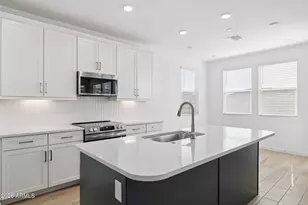 11874 W Burnside Trail, Peoria, AZ 85383 - Photo 9