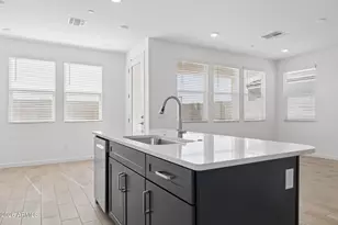 11874 W Burnside Trail, Peoria, AZ 85383 - Photo 7