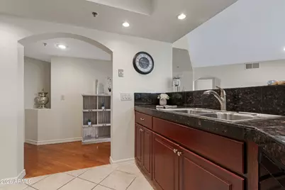 5104 N 32nd Street #126, Phoenix, AZ 85018 - Photo 7