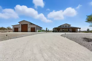 37827 S Gods Country Rd, Wickenburg, AZ 85390 - Photo 9