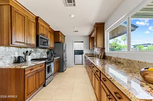 2814 E Sierra St, Phoenix, AZ 85028 - Photo 7