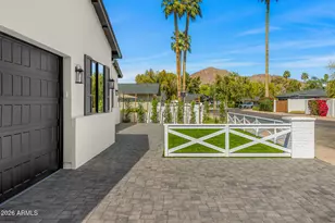 3002 N 53rd Pl, Phoenix, AZ 85018 - Photo 3