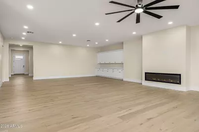 3002 N 53rd Place, Phoenix, AZ 85018 - Photo 11