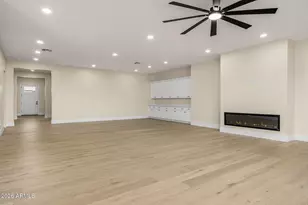 3002 N 53rd Pl, Phoenix, AZ 85018 - Photo 11