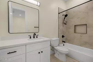 3002 N 53rd Pl, Phoenix, AZ 85018 - Photo 31