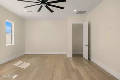 3002 N 53rd Place, Phoenix, AZ 85018 - Photo 19