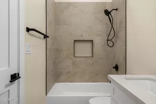 3002 N 53rd Pl, Phoenix, AZ 85018 - Photo 35