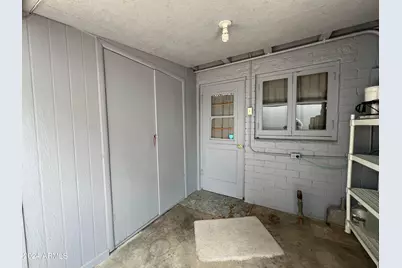 9502 N 2nd Place, Phoenix, AZ 85020 - Photo 3