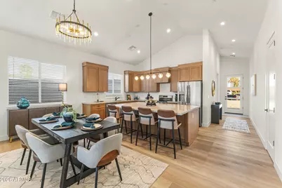 826 W 12th Street, Tempe, AZ 85281 - Photo 1