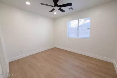 20031 N 17th Lane, Phoenix, AZ 85027 - Photo 11