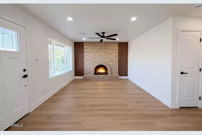 20031 N 17th Lane, Phoenix, AZ 85027 - Photo 7