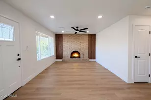 20031 N 17th Ln, Phoenix, AZ 85027 - Photo 7