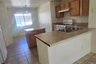 1001 Montrose Ave, Sierra Vista, AZ 85635 - Photo 1