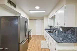 9909 W Newport Dr, Sun City, AZ 85351 - Photo 17