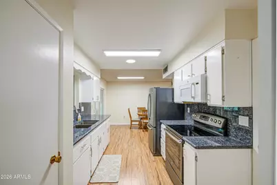 9909 W Newport Drive, Sun City, AZ 85351 - Photo 17