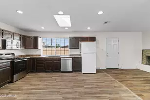 3812 W Loma Ln, Phoenix, AZ 85051 - Photo 7