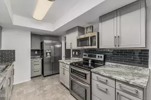 9341 W Briarwood Cir N, Sun City, AZ 85351 - Photo 13