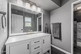 9341 W Briarwood Cir N, Sun City, AZ 85351 - Photo 17