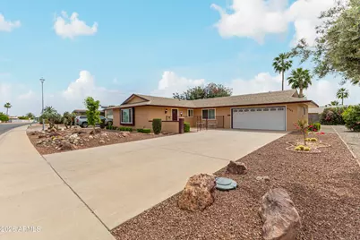 9341 W Briarwood Circle N, Sun City, AZ 85351 - Photo 5