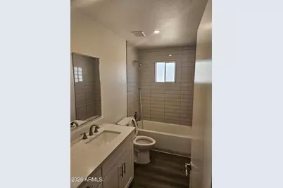 1325 E Vista Avenue #Apt 1, Phoenix, AZ 85020 - Photo 9
