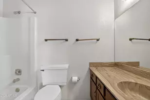 13401 N 24th Ave, Phoenix, AZ 85029 - Photo 21