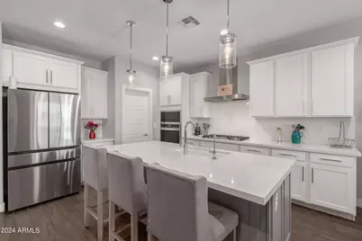 11014 W McKinley Street, Avondale, AZ 85323 - Photo 3