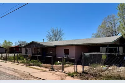 901 N 1st Avenue, Holbrook, AZ 86025 - Photo 1