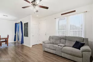 42424 N Gavilan Peak Pkwy, Anthem, AZ 85086 - Photo 9