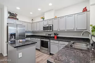 42424 N Gavilan Peak Pkwy, Anthem, AZ 85086 - Photo 3