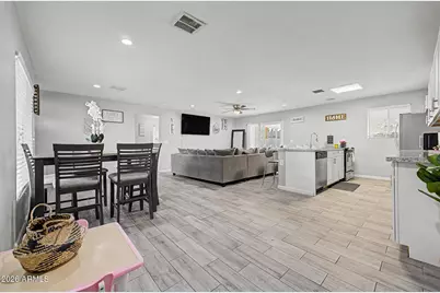 2026 W Oregon Avenue, Phoenix, AZ 85015 - Photo 17