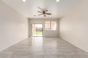 5665 W Laurie Ln, Glendale, AZ 85302 - Photo 11