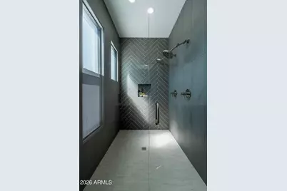 3923 E Heatherbrae Drive, Phoenix, AZ 85018 - Photo 37