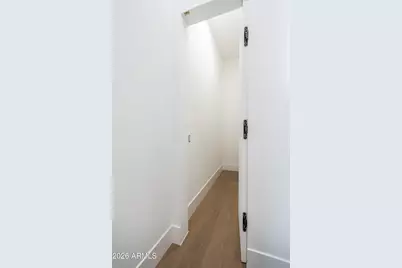 3923 E Heatherbrae Drive, Phoenix, AZ 85018 - Photo 47