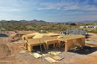 584 E Tanglewood Trl, Phoenix, AZ 85085 - Photo 9