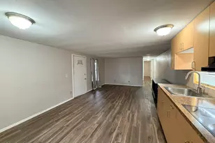 1802 E Campo Bello Dr, Phoenix, AZ 85022 - Photo 7